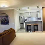 Panoramic Center Apartment *