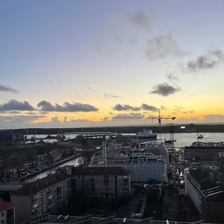 Panoramic Center *